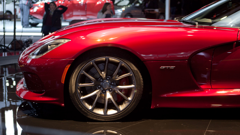 Illustration for article titled 2013 SRT Viper: Car Porn Photos